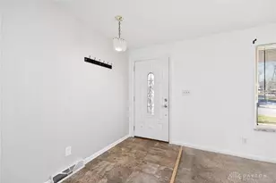 2185 Bending Willow Dr, Kettering, OH 45440 - Photo 3