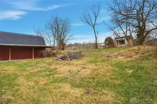 569 Kepler Rd, Butler Twp, OH 45414 - Photo 5