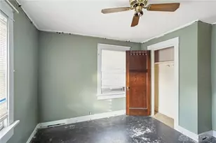 329 E Siebenthaler Ave, Dayton, OH 45405 - Photo 15