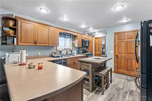 511 James St, Jackson Center, OH 45334 - Photo 9