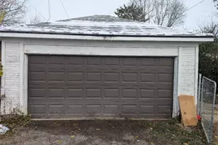 212 Sandhurst Dr, Dayton, OH 45405 - Photo 3