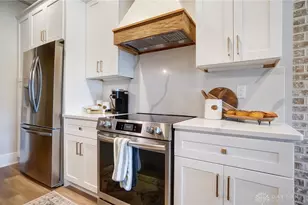 2010 Cedar Lake Dr, Dayton, OH 45424 - Photo 7