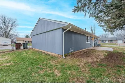 1029 Bittersweet Drive, New Carlisle, OH 45344 - Photo 29