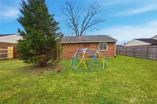 4821 Meadowvista Dr, Huber Heights, OH 45424 - Photo 19