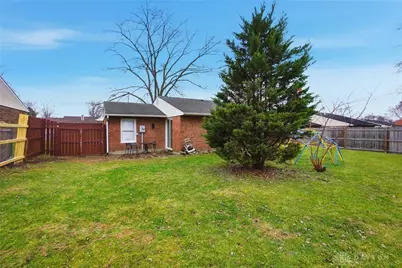 4821 Meadowvista Drive, Huber Heights, OH 45424 - Photo 17