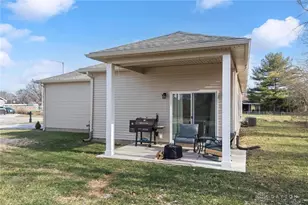 140 Allison Ct, Englewood, OH 45322 - Photo 5