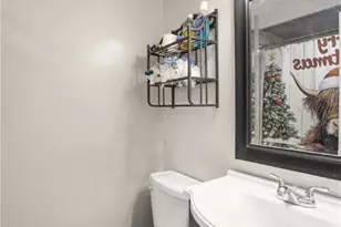 2585 Fulbourne Dr, Colerain Township, OH 45231 - Photo 29