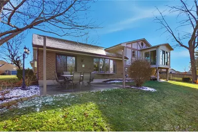 1927 Robinhood Drive, Miamisburg, OH 45342 - Photo 39