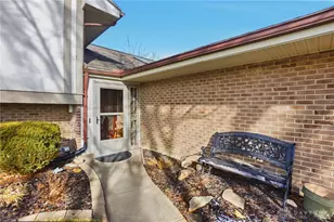 1927 Robinhood Dr, Miamisburg, OH 45342 - Photo 5