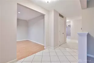 9743 Rose Arbor Dr, Dayton, OH 45458 - Photo 5