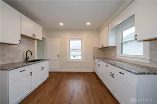 1304 Valley St, Dayton, OH 45404 - Photo 11