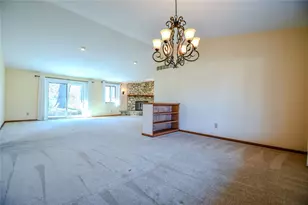 1366 Scenicview Ct, Dayton, OH 45459 - Photo 9