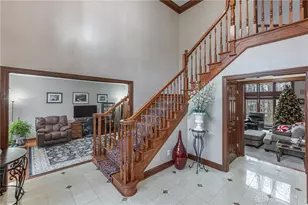 1478 Country Wood Dr, Dayton, OH 45440 - Photo 3