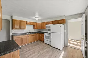 7725 Harrington Ave, Dayton, OH 45415 - Photo 5