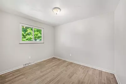 7725 Harrington Avenue, Dayton, OH 45415 - Photo 15