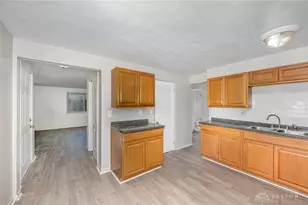 7725 Harrington Ave, Dayton, OH 45415 - Photo 9