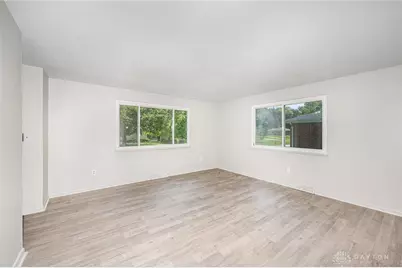 7725 Harrington Avenue, Dayton, OH 45415 - Photo 3