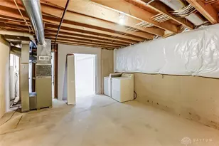 3589 Queen Victoria Ct, Beavercreek, OH 45431 - Photo 37