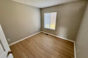 398 Wyndham Dr, Maineville, OH 45039 - Photo 15