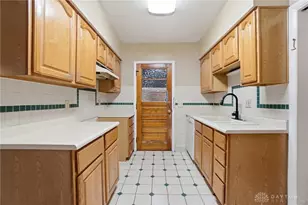 336 N Wolf Creek St, Brookville, OH 45309 - Photo 9