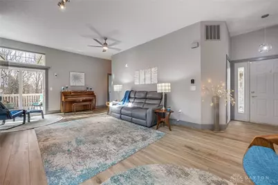 3958 Oakmont Way, Beavercreek, OH 45430 - Photo 5