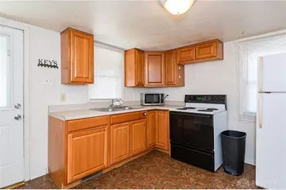 323 E Church Street, Xenia, OH 45385 - Photo 7