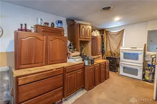 8570 S 1st St, Bethel Twp, OH 45371 - Photo 15