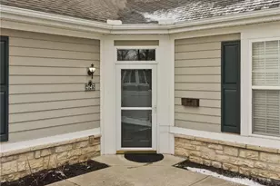 4645 Cobblestone Dr, Tipp City, OH 45371 - Photo 3