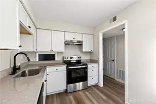 6502 Quintessa Ct, Dayton, OH 45449 - Photo 9