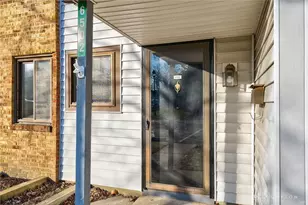 6502 Quintessa Ct, Dayton, OH 45449 - Photo 3