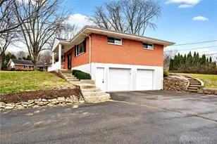 2705 Blue Rock Dr, Beavercreek, OH 45434 - Photo 3