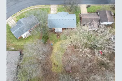 825 Hawthorne Drive, Tipp City, OH 45371 - Photo 31