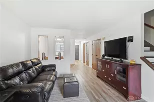 7816 Betsy Ross Cir, Dayton, OH 45459 - Photo 13