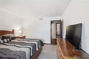 7816 Betsy Ross Cir, Dayton, OH 45459 - Photo 19