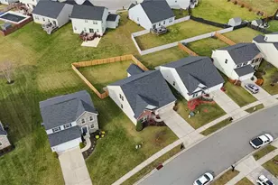 153 Rivulet Dr, Fairborn, OH 45324 - Photo 3