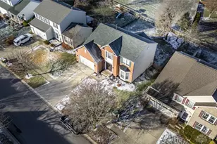 365 Crockett Dr, Miami Township, OH 45066 - Photo 3