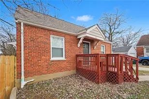 68 Gambier Cir, Cincinnati, OH 45218 - Photo 3