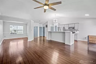 2475 Byers Ridge Dr, Miamisburg, OH 45342 - Photo 3