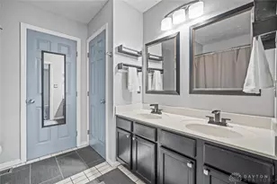 2475 Byers Ridge Dr, Miamisburg, OH 45342 - Photo 11