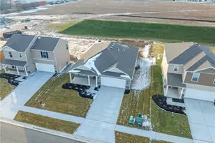 705 Brubaker Dr, New Carlisle, OH 45344 - Photo 35