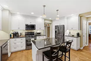 525 Woodview Dr, Oakwood, OH 45419 - Photo 15