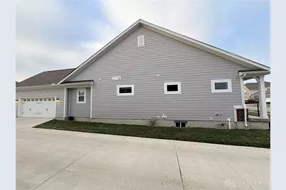 599 Bellasera Drive, Dayton, OH 45440 - Photo 19