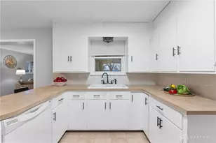 5524 Powell Rd, Dayton, OH 45424 - Photo 9