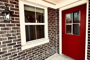 2699 Golden Leaf Dr, Beavercreek, OH 45431 - Photo 3