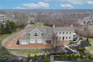 590 Versailles Dr, Centerville, OH 45459 - Photo 7