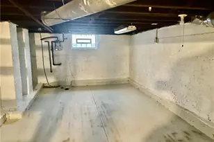 42 S Monmouth St, Dayton, OH 45403 - Photo 17