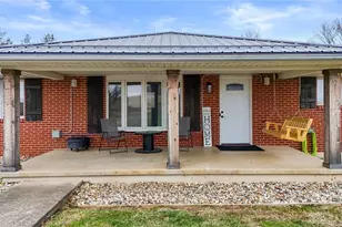 2195 N Curry Rd, Wilmington, OH 45177 - Photo 5