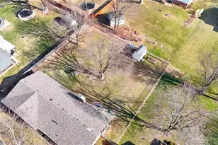 1894 Willowgreen Dr, Beavercreek, OH 45432 - Photo 35