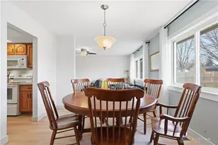 1894 Willowgreen Dr, Beavercreek, OH 45432 - Photo 9