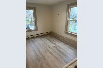 204.5 E High Street, London, OH 43140 - Photo 3